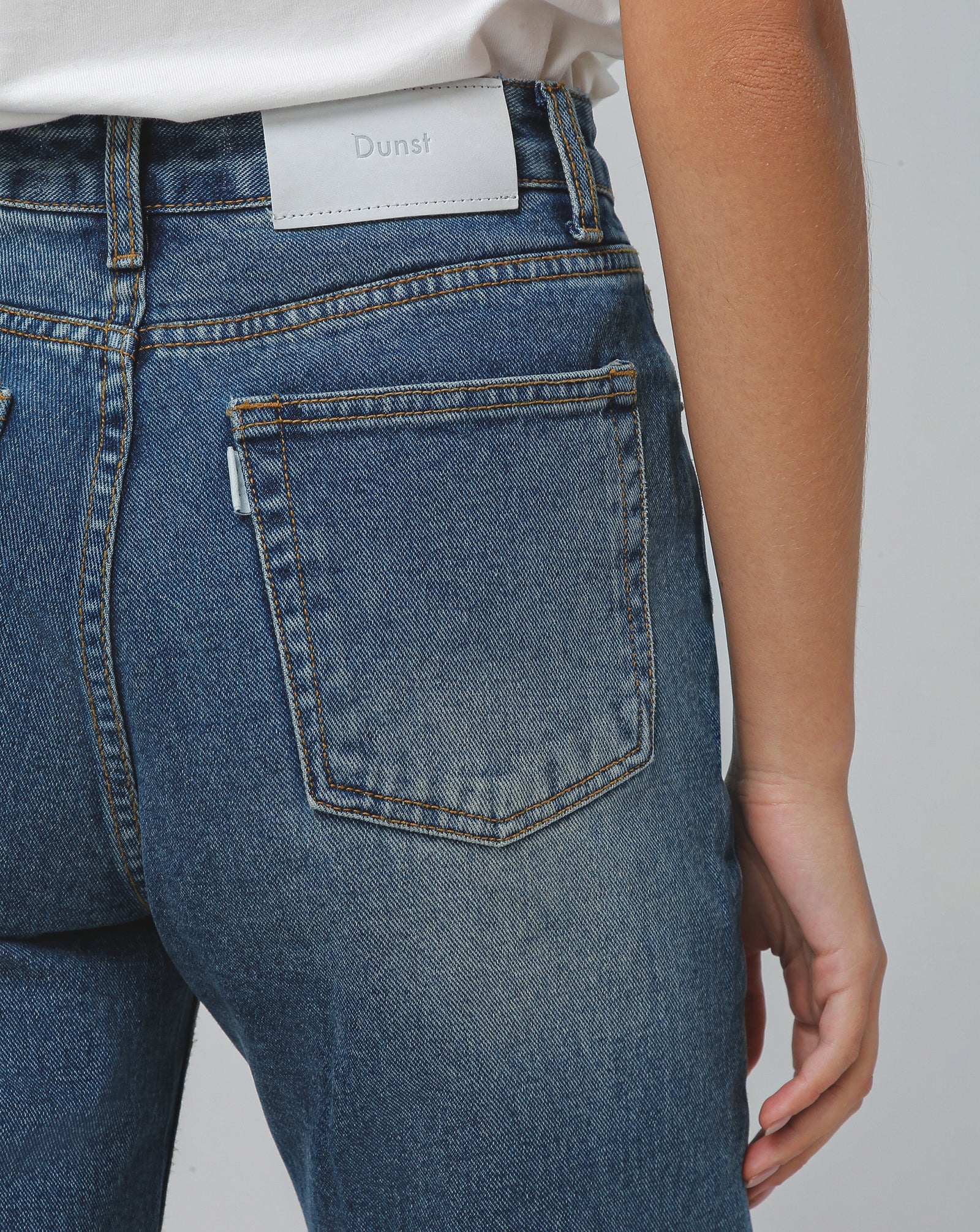 Straight jeans by Dunst