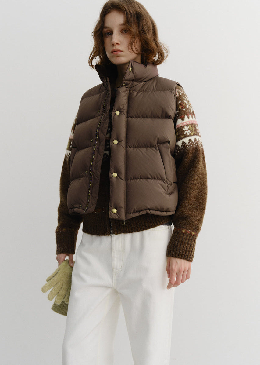 Пуховий жилет від Dunst
