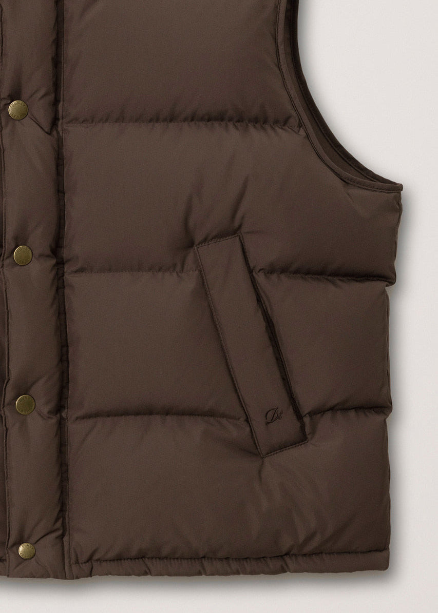 Пуховий жилет від Dunst