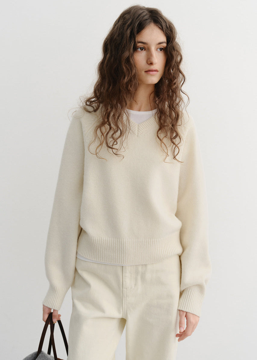 Светр з вовни від Dunst