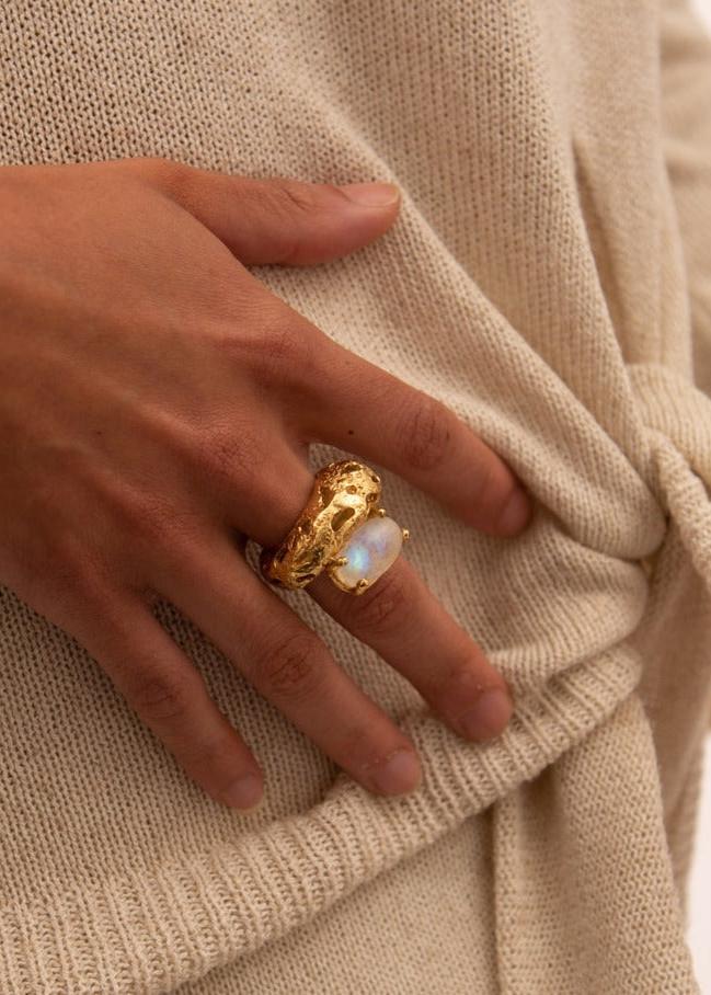 Mayge ring by Paola Sighinolfi