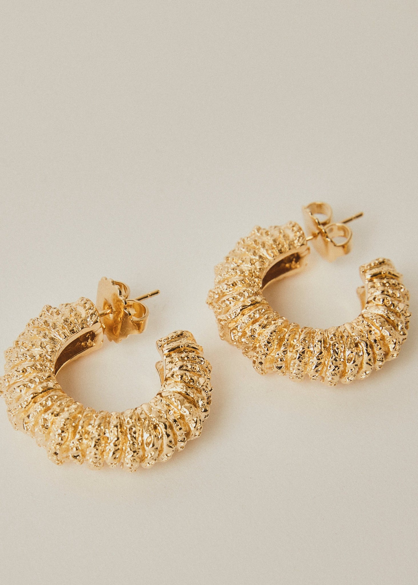 Amulet earrings by Paola Sighinolfi
