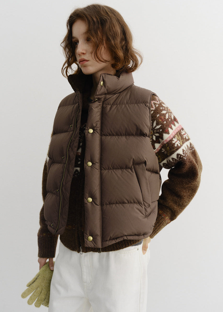 Пуховий жилет від Dunst