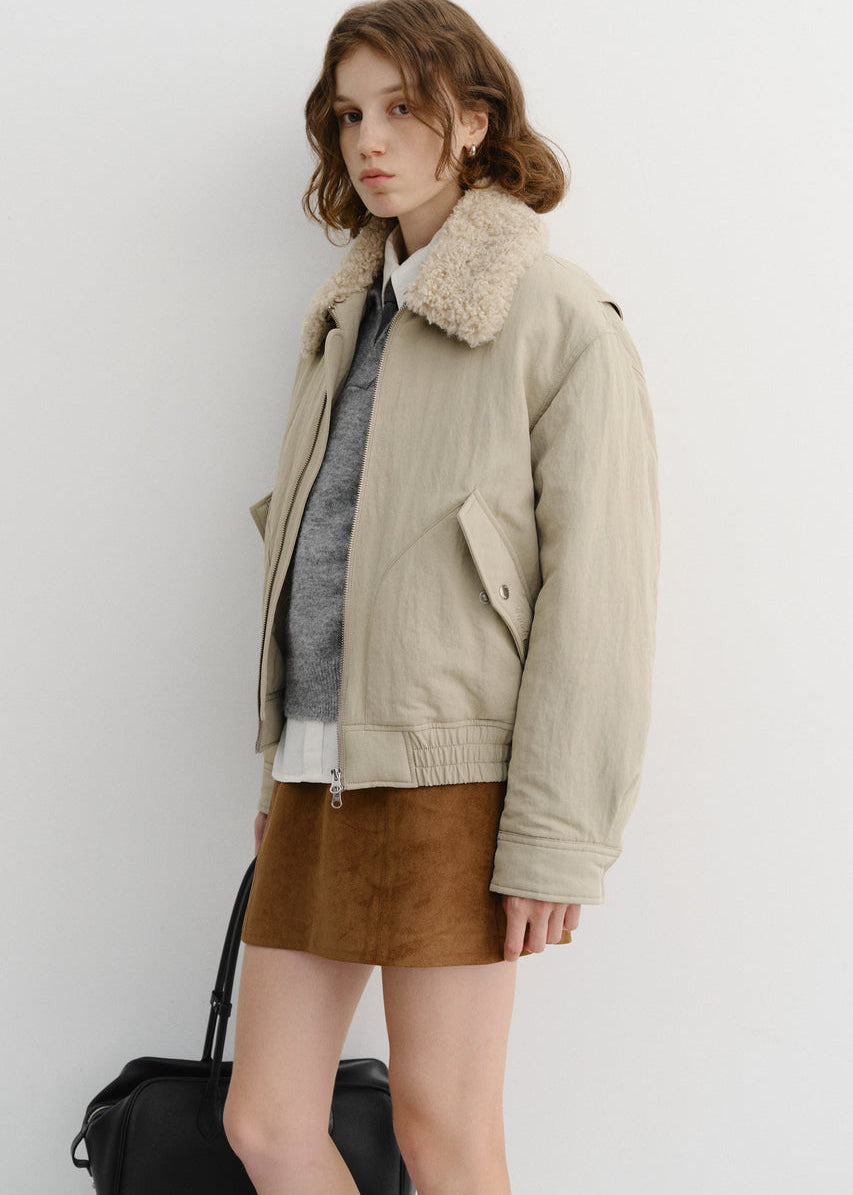 Утеплений бомбер від Dunst