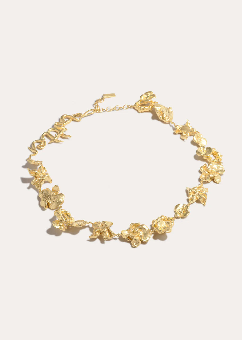 Кольє від Completedworks