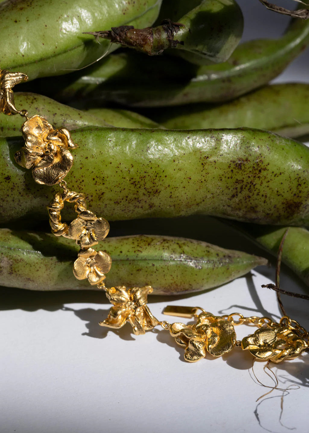 Кольє від Completedworks